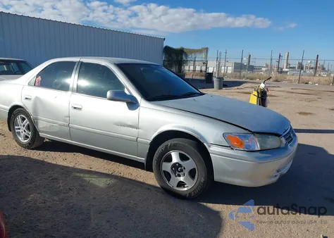 2001 Toyota Camry Le из США, поврежденный, VIN 4T1BG22K81U853198